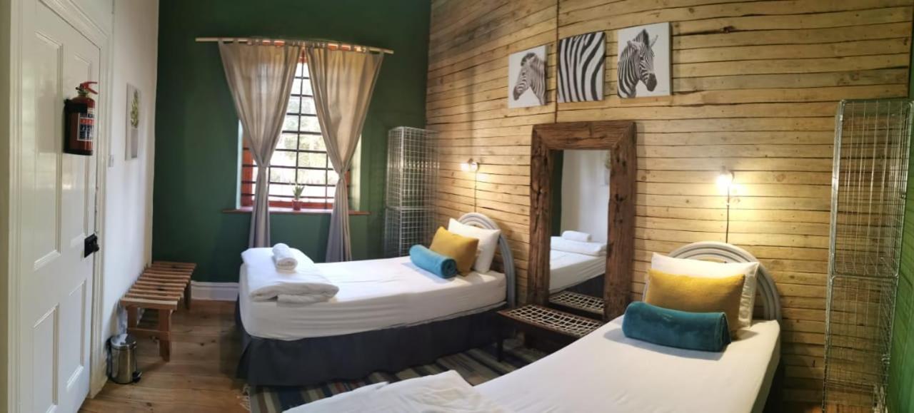Uthando Backpackers Lodge Oudtshoorn Exteriör bild